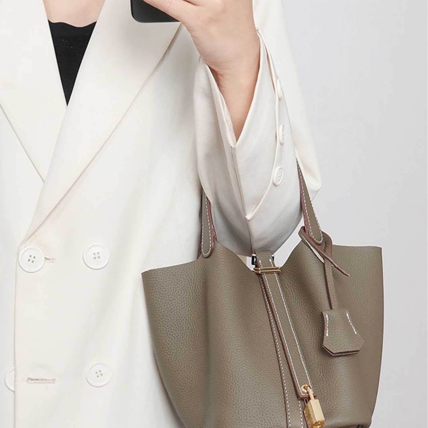 2025 New Handle Grey Bag