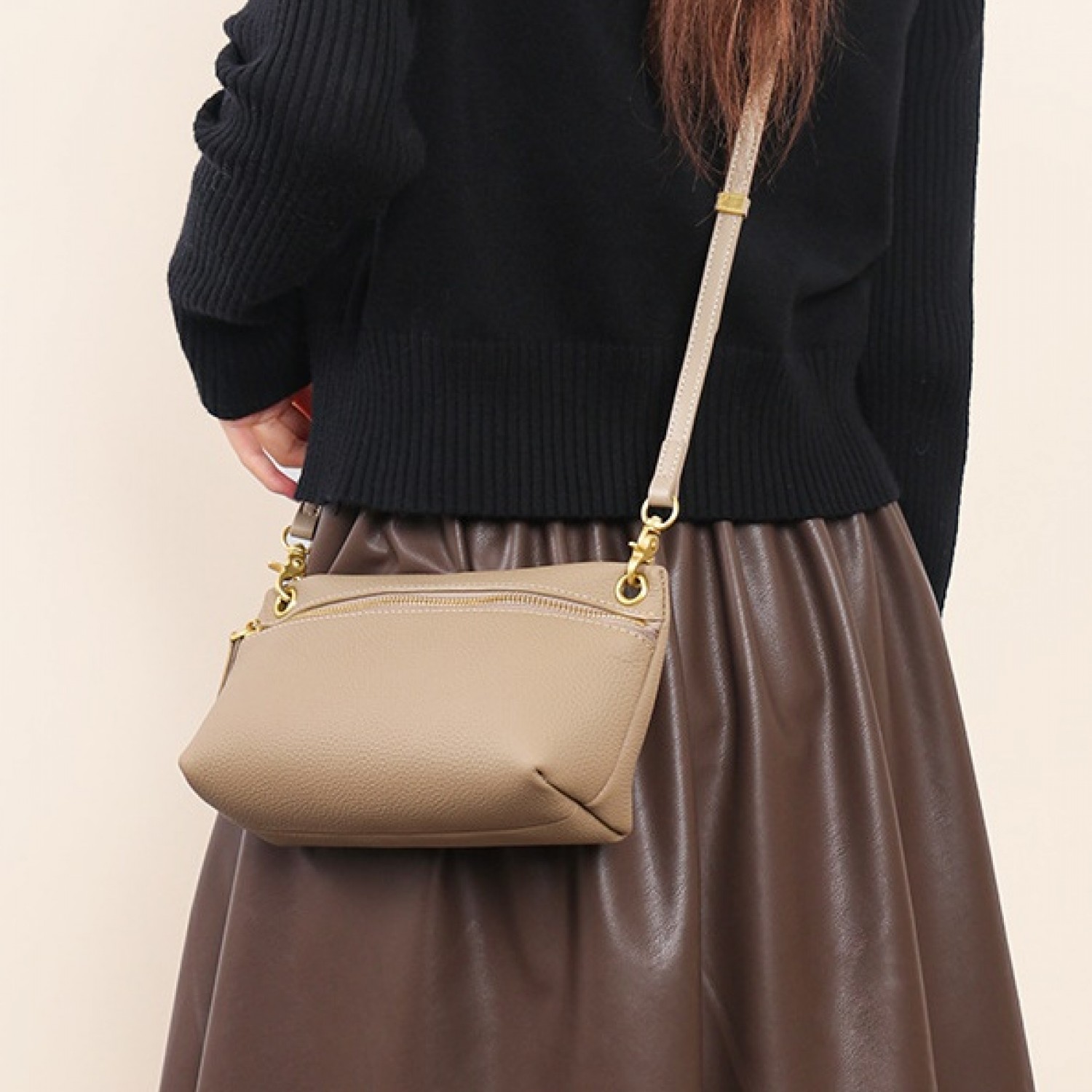 2025 New Crossbody Beige Bag