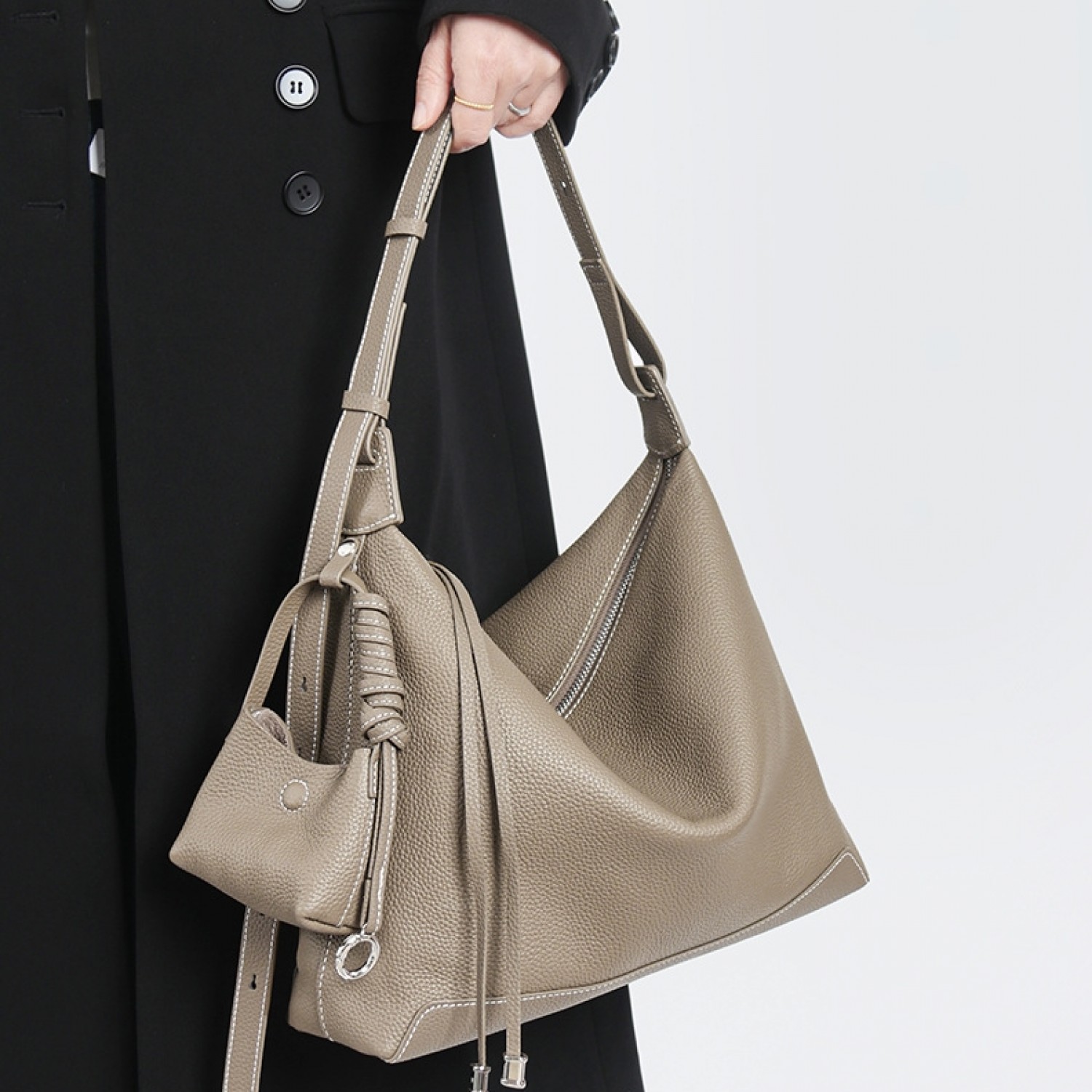 2025 New Single Shoulder Underarm Grey Bag